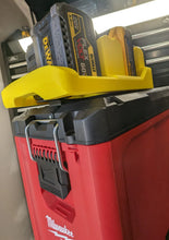 Load image into Gallery viewer, Lid Locking Dewalt 20v Battery Rack x6 (RS-D6LLBR)