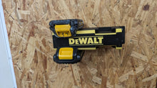 Load image into Gallery viewer, Wall Mount for Dewalt 20V Batteries x4 (RS-D4WM)