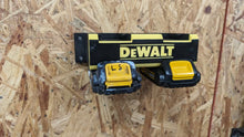 Load image into Gallery viewer, Wall Mount for Dewalt 20V Batteries x4 (RS-D4WM)