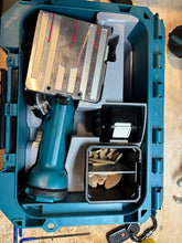 Load image into Gallery viewer, MAKTRAK Organizer insert for Makita 18v Biscuit Joiner (MkBJ MT)